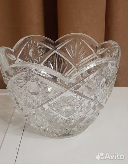 Ваза хрустальная 15х10см