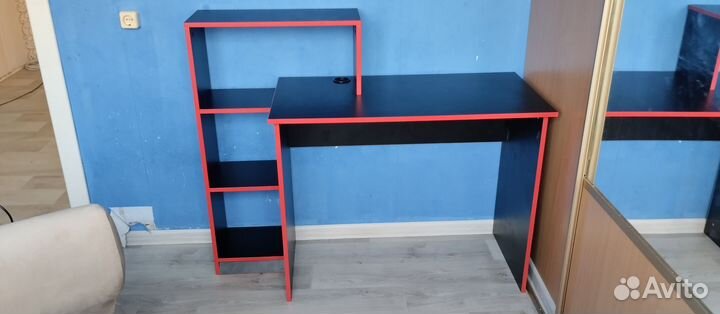 Письменный стол для школьника бу