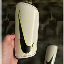 Щитки футбольные nike оригинал