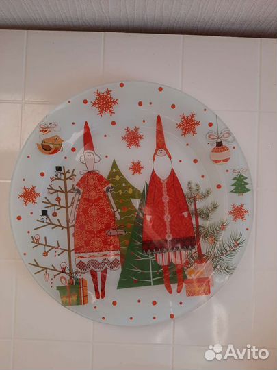 Блюдо и лопатка