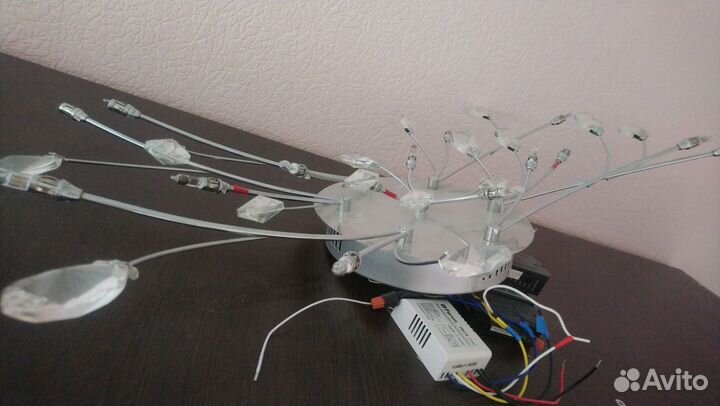 Люстра потолочная галогенная
