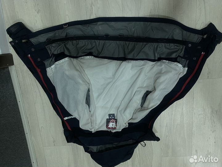 Горнолыжная куртка oakley