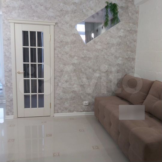 2-к. квартира, 35 м², 1/10 эт.