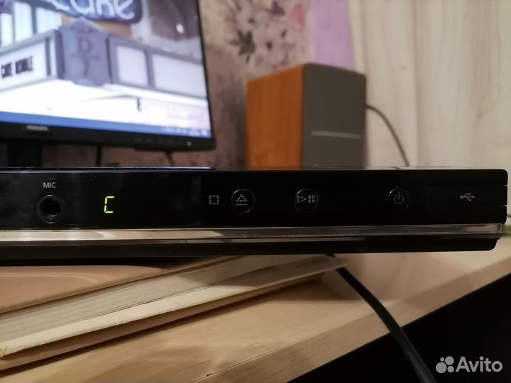 DVD-плеер караоке Samsung DVD-D360K