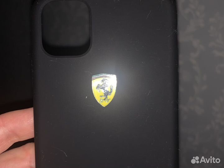 Чехол на iPhone 11 Ferrari Silicone Line