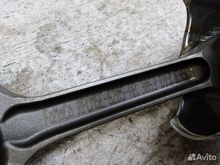 Поршень с шатуном Форд Focus 3