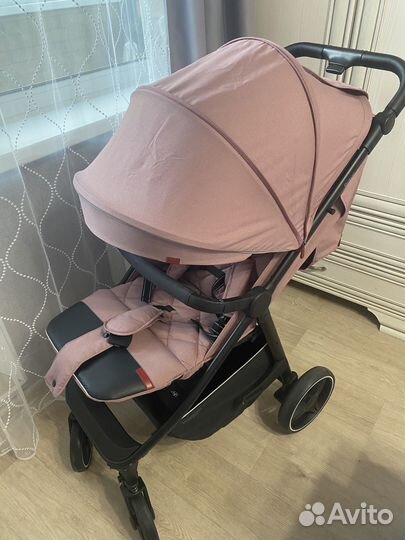 Прогулочная коляска Carrello Bravo 2022 Charm Pink