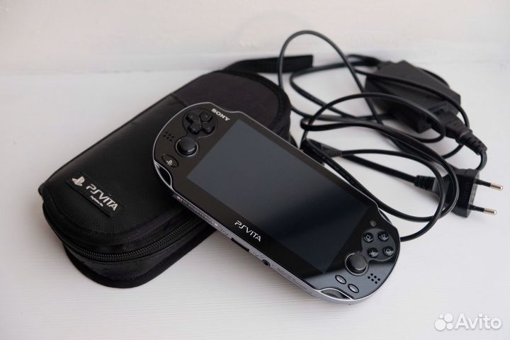 Портативная игровая консоль PlayStation Vita