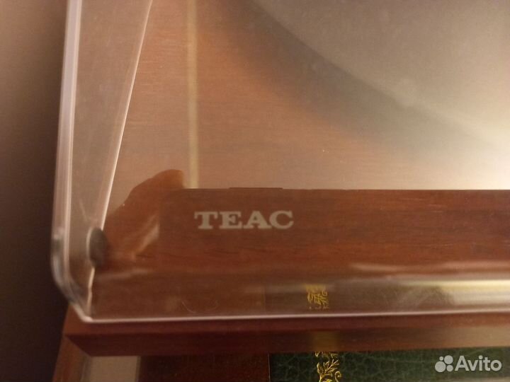 Виниловый проигрыватель teac