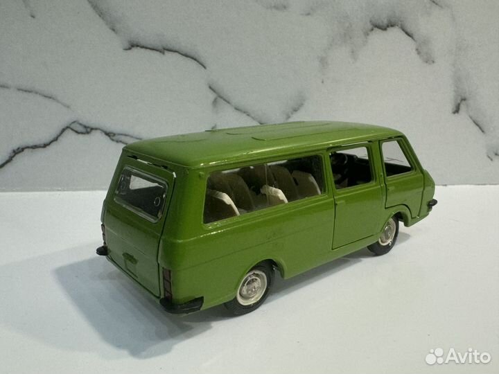Модели автомобилей 1 43 СССР раф 2203 ранний