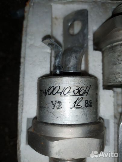 Тиристор высокочастотный тч100-10-364