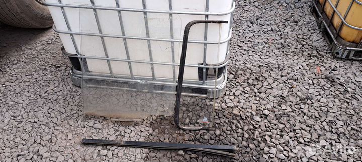 Стекло боковое даф 95