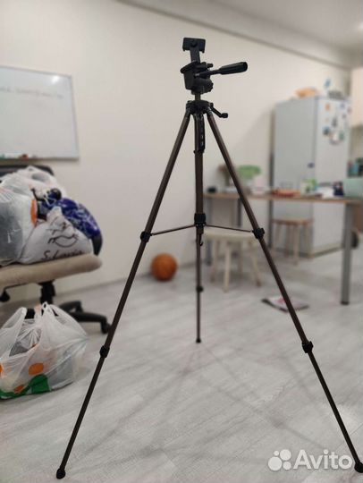 Штатив для фотоаппарата и телефона