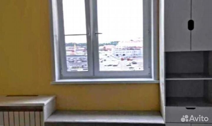 Рабочая зона у окна