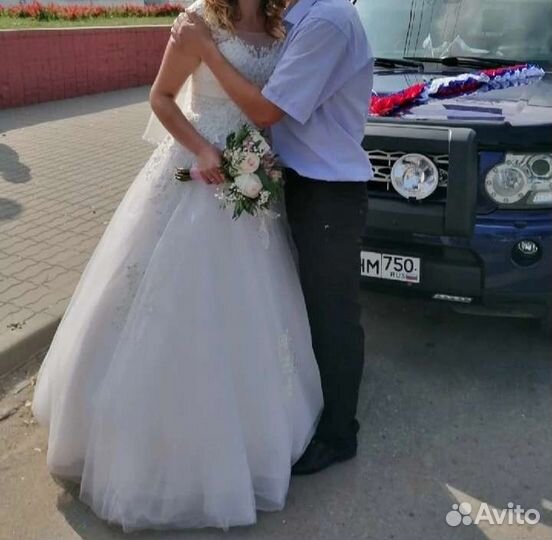 Свадебное платье