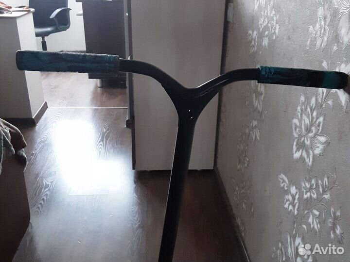 Трюковой самокат