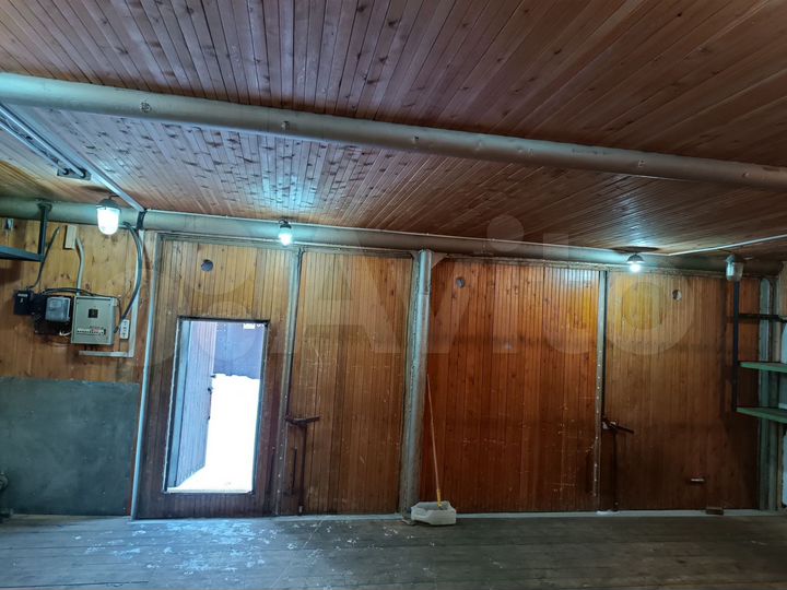 Гараж, > 30 м²