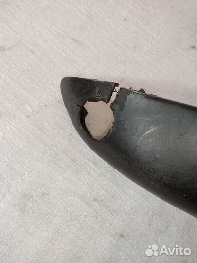 Накладка переднего бампера правая peugeot 307