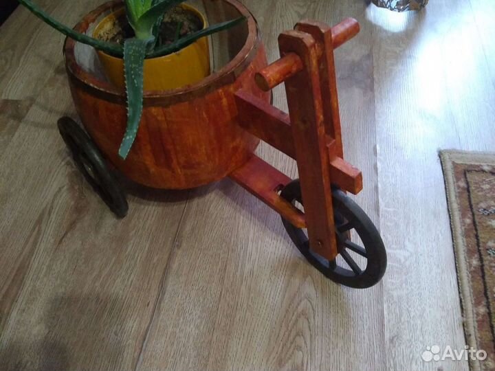 Подставка для цветов напольная