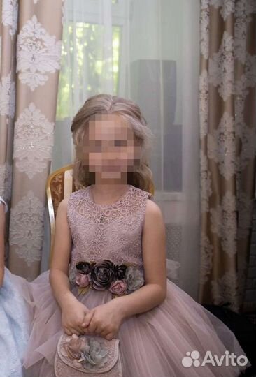 Платье нарядное