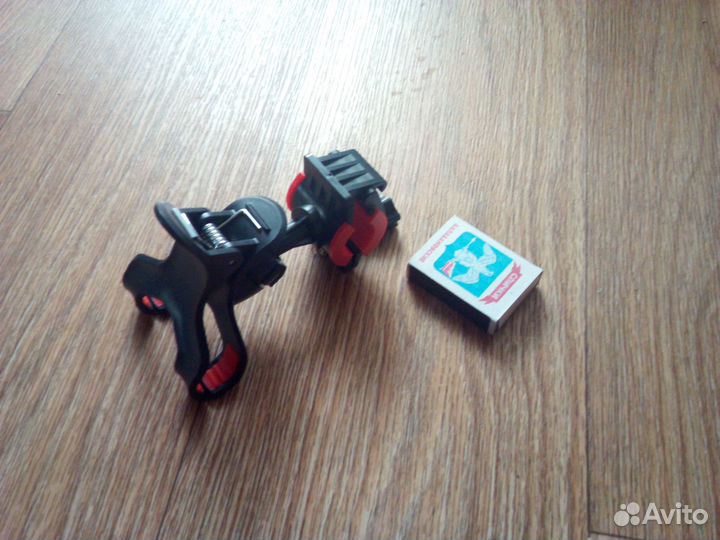 Универсальный мото вело держатель на руль