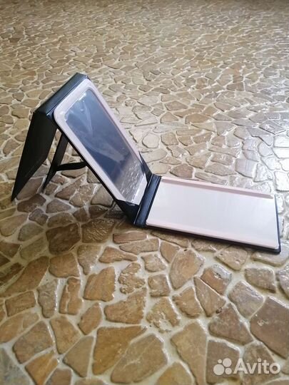 Зеркало косметическое