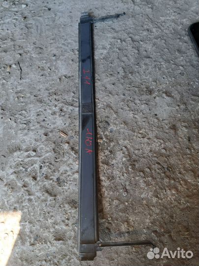 Накладка Люка Mercedes W211