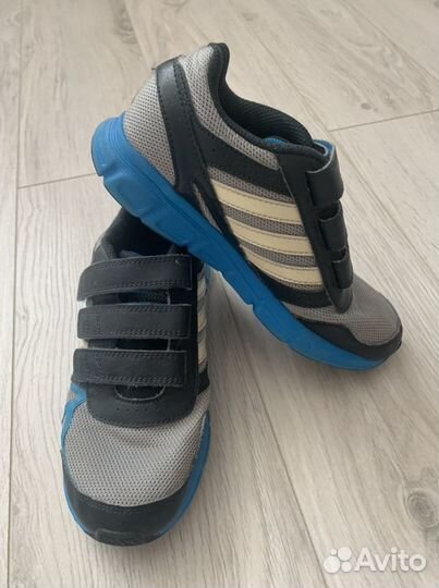 Кроссовки adidas,Nike