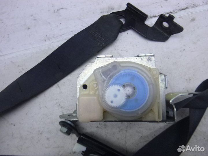 Ремень безопасности с пиропатроном R mitsubishi ga