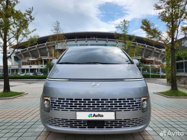 Hyundai Staria, 2021