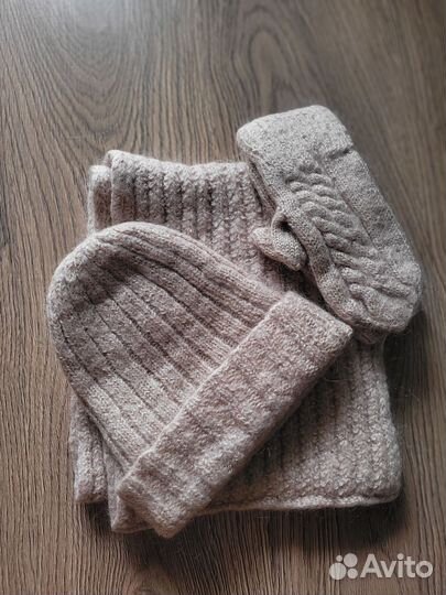 Комплект шапка и снуд + перчатки