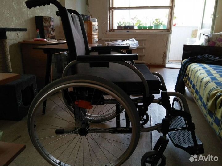 Коляска инвалидная