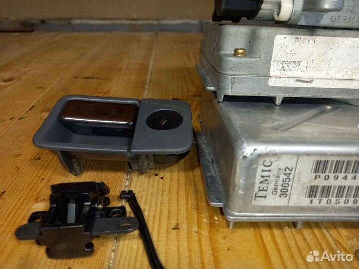 Комплект личинок Volvo s80 Вольво с80 1