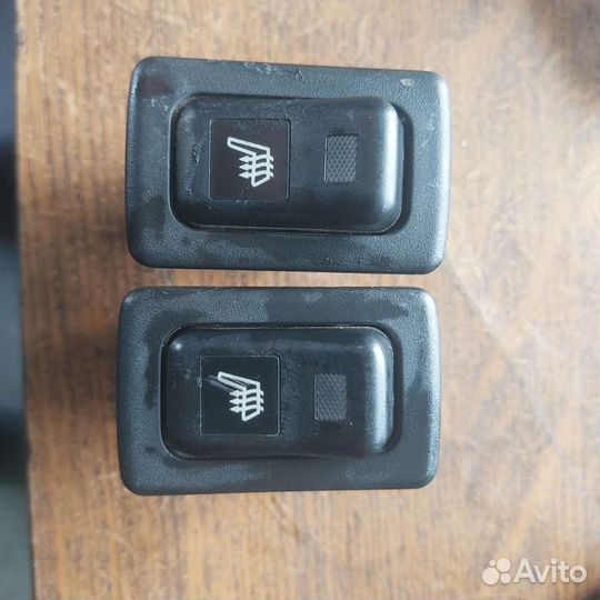 Кнопка обогрева сиденья Мазда CX-7