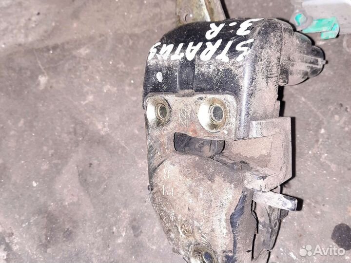 Замок двери chrysler cirrus