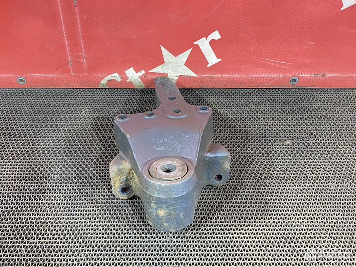 Кронштейн рессоры передней левый