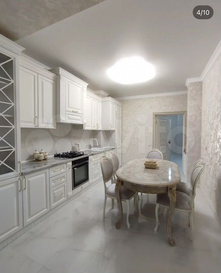 2-к. квартира, 76 м², 4/9 эт.