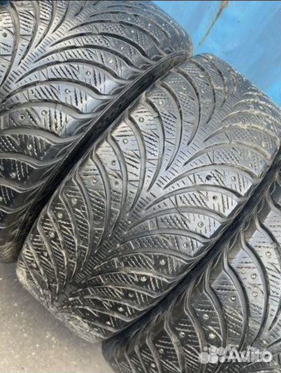 Goodyear UltraGrip Extreme 225/55 R17 101T