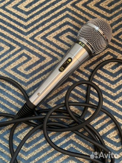 Микрофон для караоке LG+адаптер для микрофона