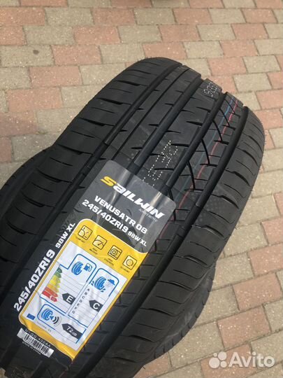 Sailwin Venusatr 08 245/40 R19 98W