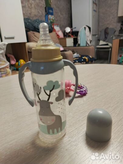 Нимблер и бутылочка с ручками