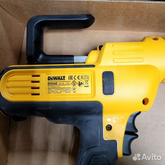 Пистолет для герметика dewalt