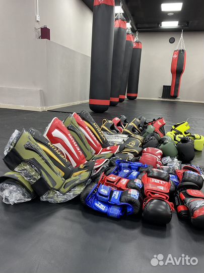 Боксерские перчатки