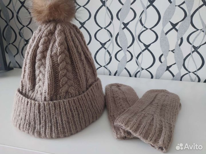 Шапка и варежки