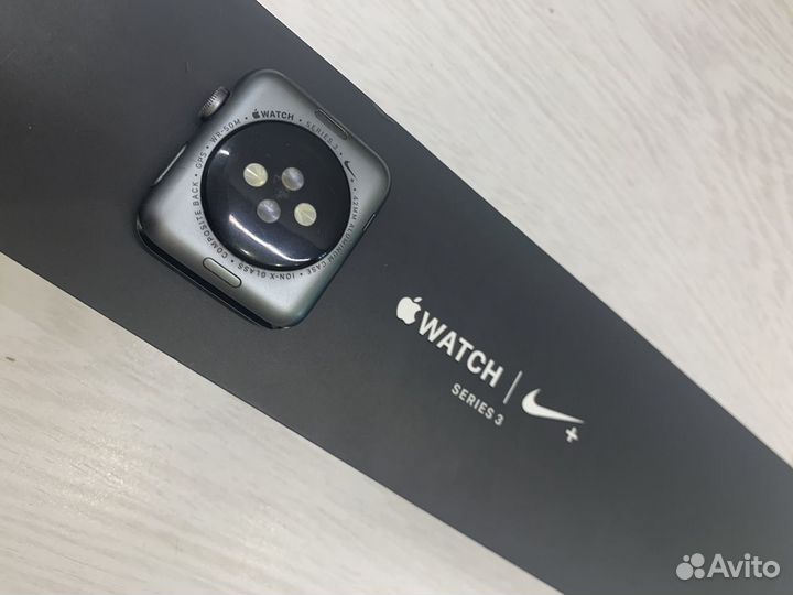 Apple Watch 3 42mm Nike
