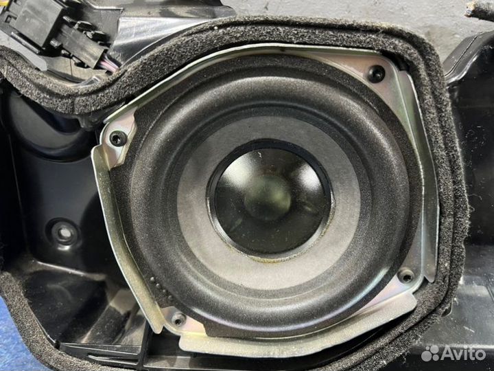 Динамик передний правый Audi A6 C6