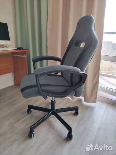 Компьютерное кресло