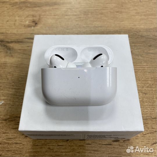 Bluetooth гарнитура AirPods Pro
