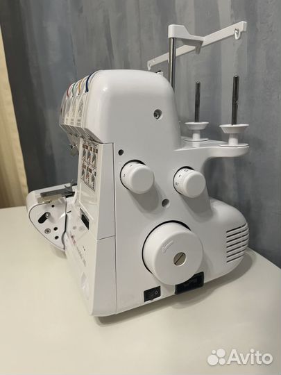 Оверлок comfort 140