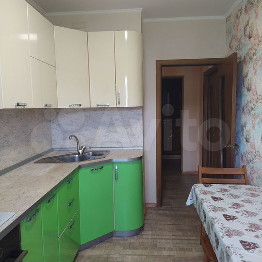 2-к. квартира, 71 м², 8/9 эт.